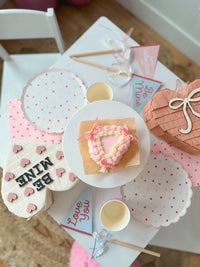 Sweetheart Valentine's Piñata – Enchanting, Ideal for Love-Filled Celebrations - BIG FRENCHIES
