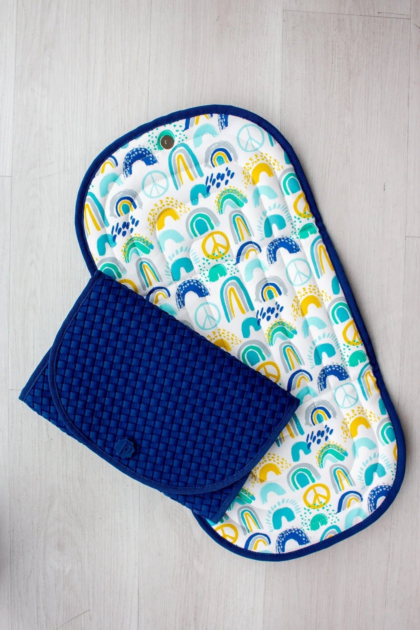 Pret® Changing Clutch - Rainbows Blue - BIG FRENCHIES