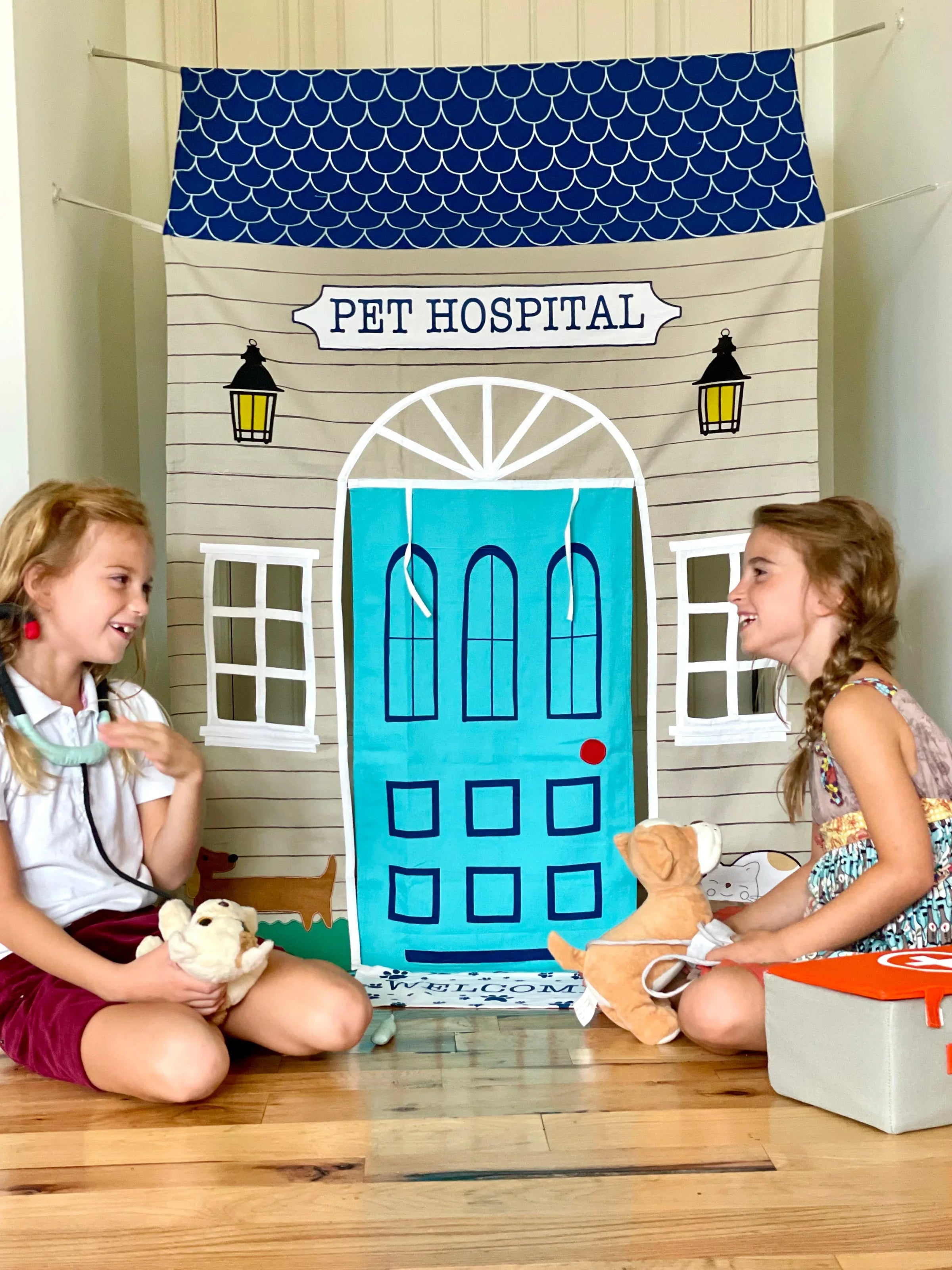 Pet Hospital Doorway Storefront with Vet's Kit - BIG FRENCHIES