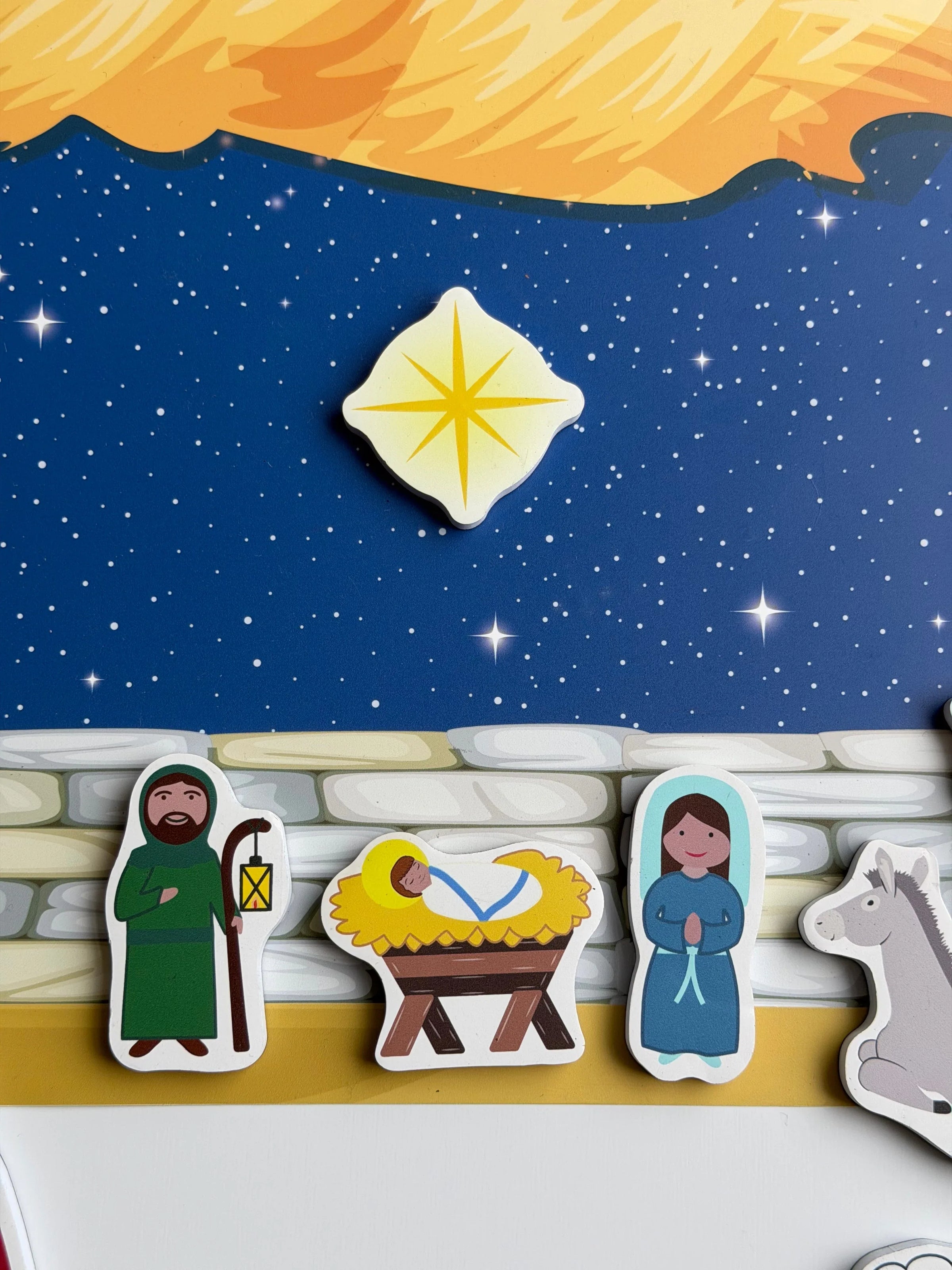 Saintly Heart Nativity Magnet Set - BIG FRENCHIES