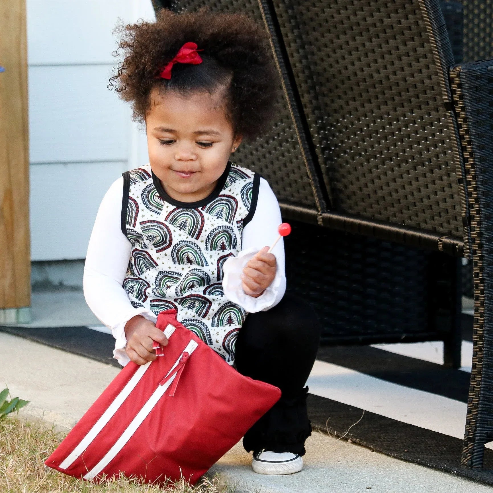 Solid Cranberry Minimalist - Waterproof Wet Bag (For mealtime, on-the-go, and more!) - BIG FRENCHIES