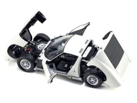 Lamborghini Miura P 400 White 1/18 Diecast Model Car by Kyosho