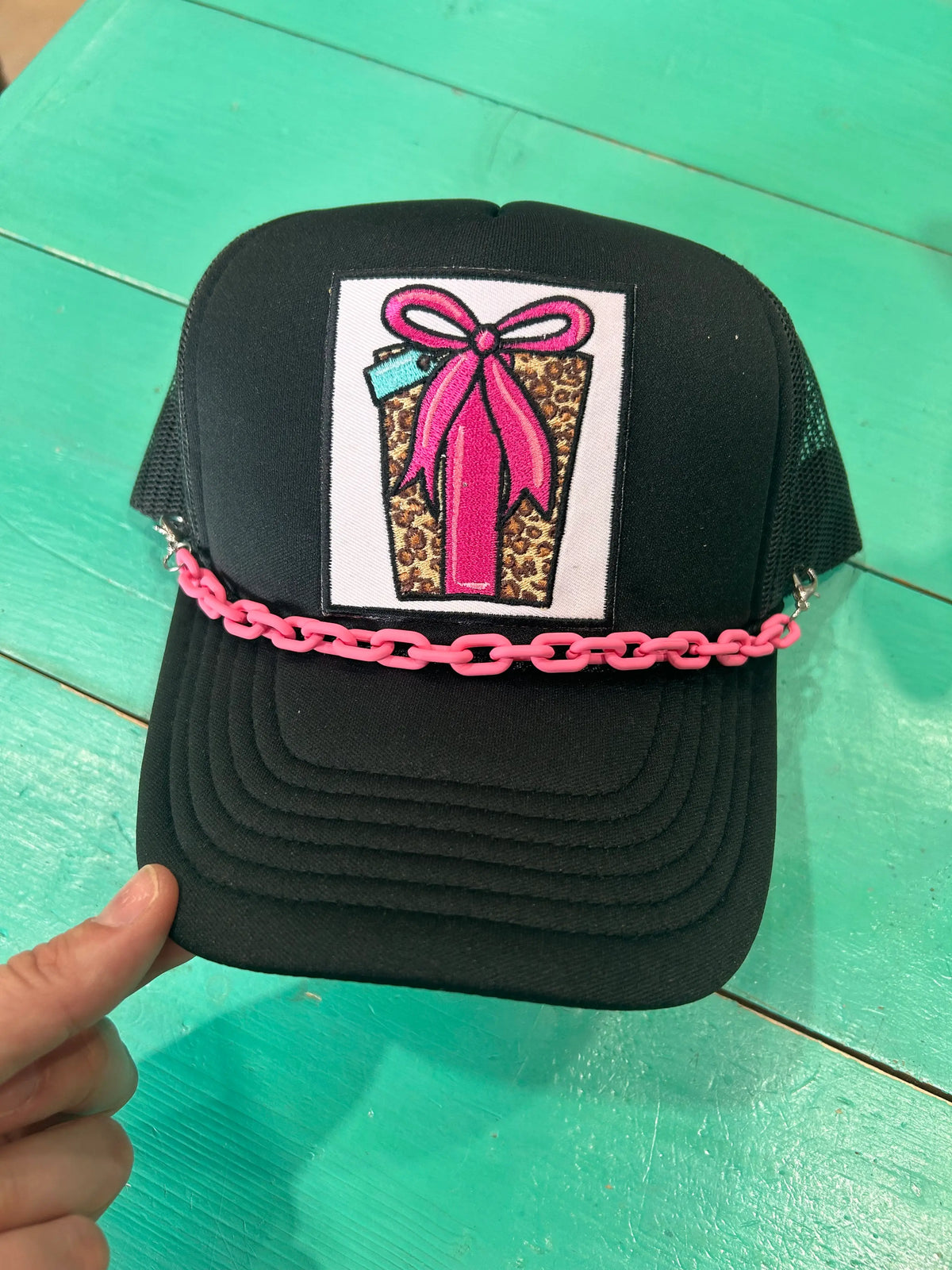 Leopard Present Trucker Hat - BIG FRENCHIES