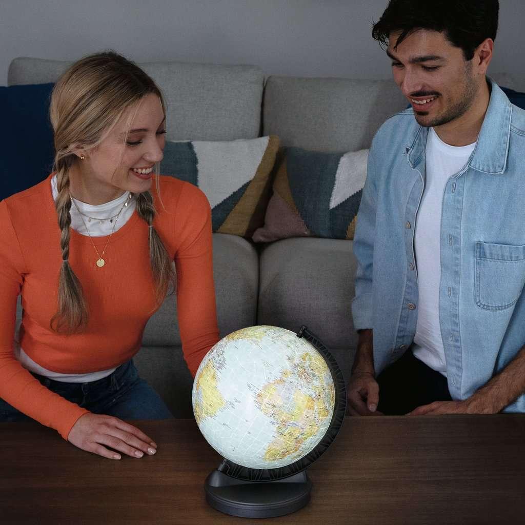 Light-Up Globe with Stand 548 Piece 3D Jigsaw Puzzle Ravensburger - BIG FRENCHIES
