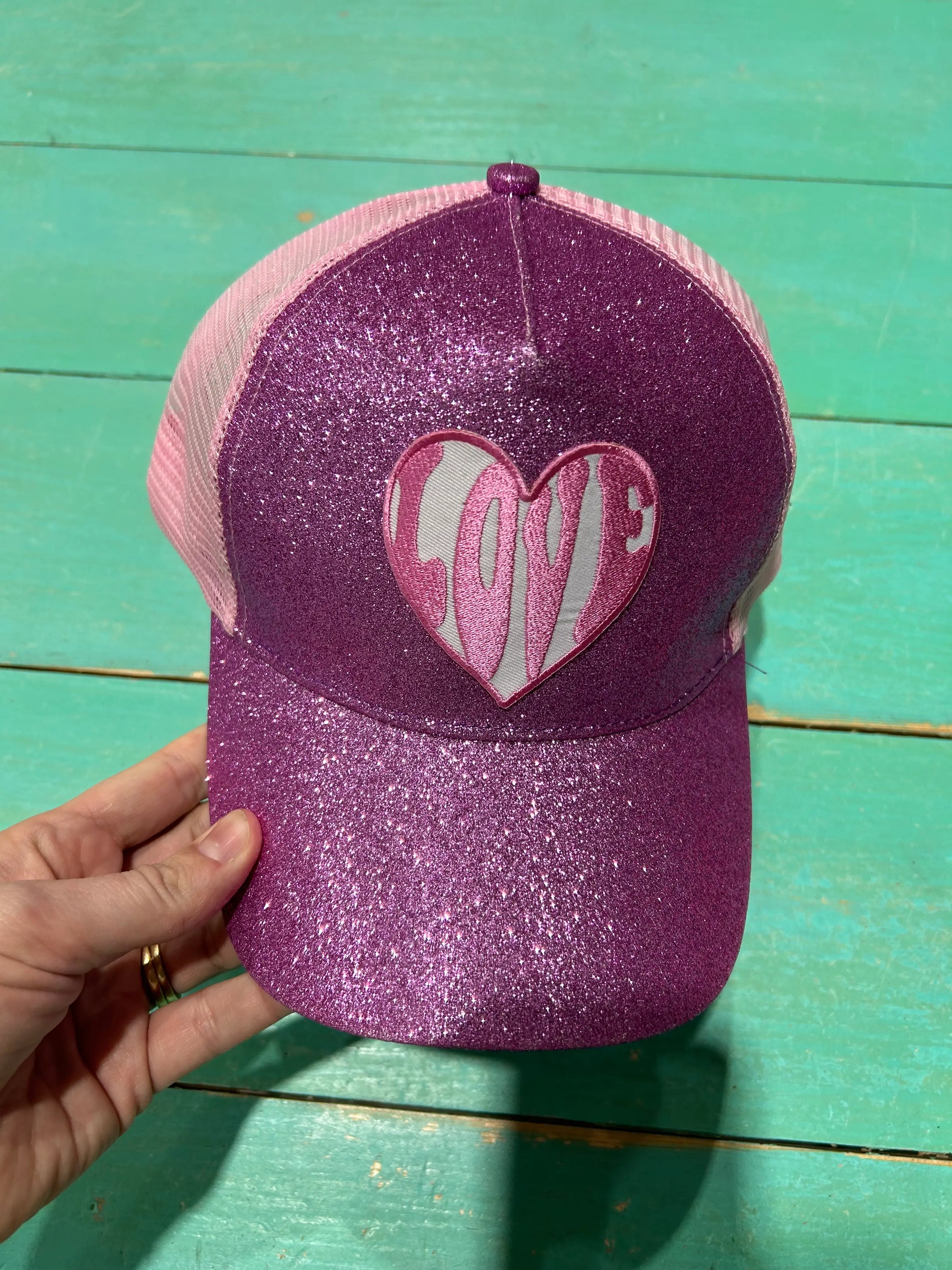 Love Heart Trucker - BIG FRENCHIES