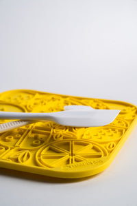 The Modern Dog Co. - Limoncello Lick Mat - BIG FRENCHIES