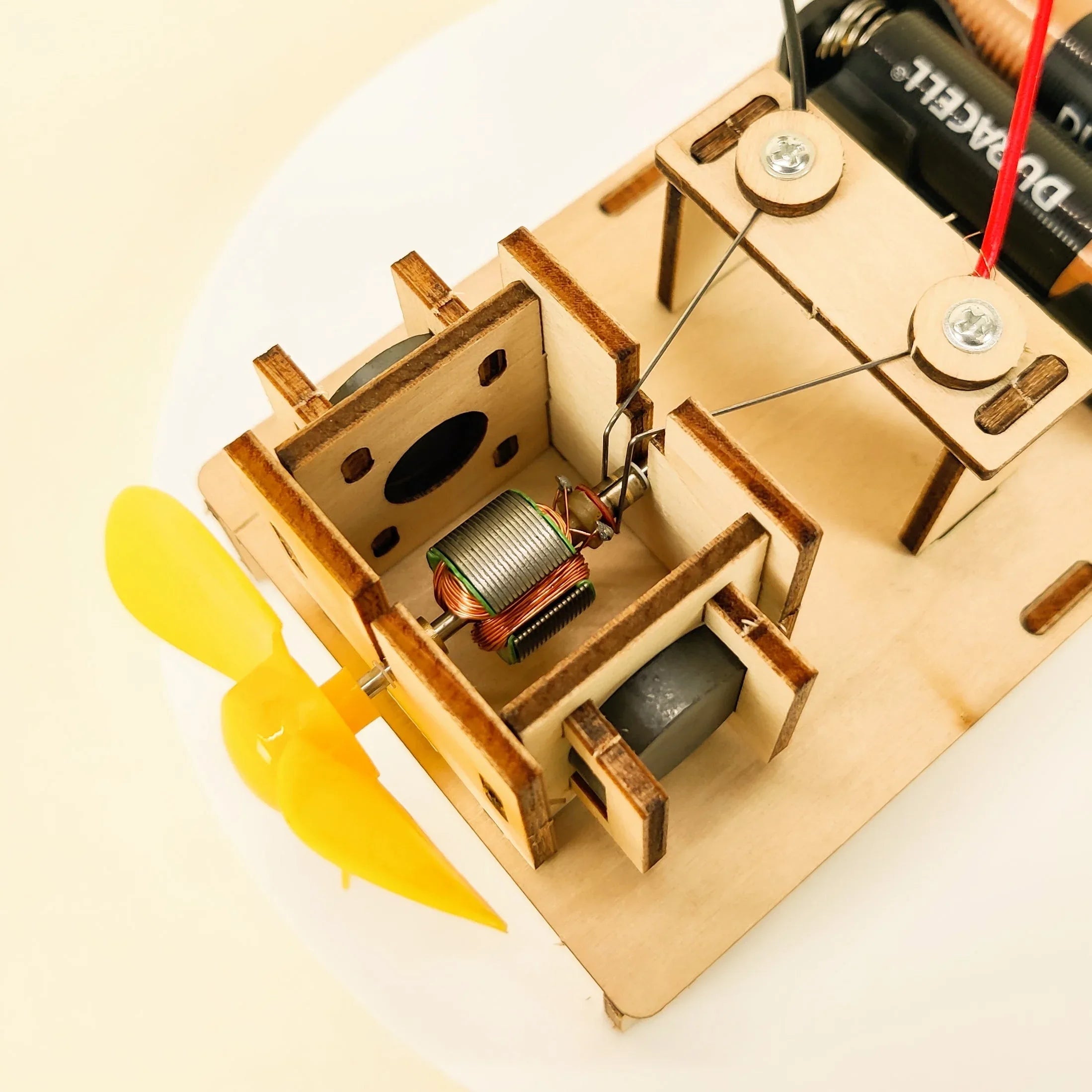 Electric Motor DIY Kit, Educational STEM Toy - BIG FRENCHIES