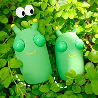 MEACAOFG Funny Eyeball Burst Squeeze Toy Green Eye Caterpillar Pinch Toys Adult Kids Stress Relief Fidget Toy Creative Decompression Toy
