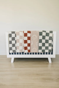 Smiley Taupe Plush Blanket - BIG FRENCHIES