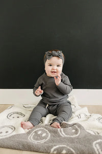 Charcoal Smiley Plush Blanket - BIG FRENCHIES
