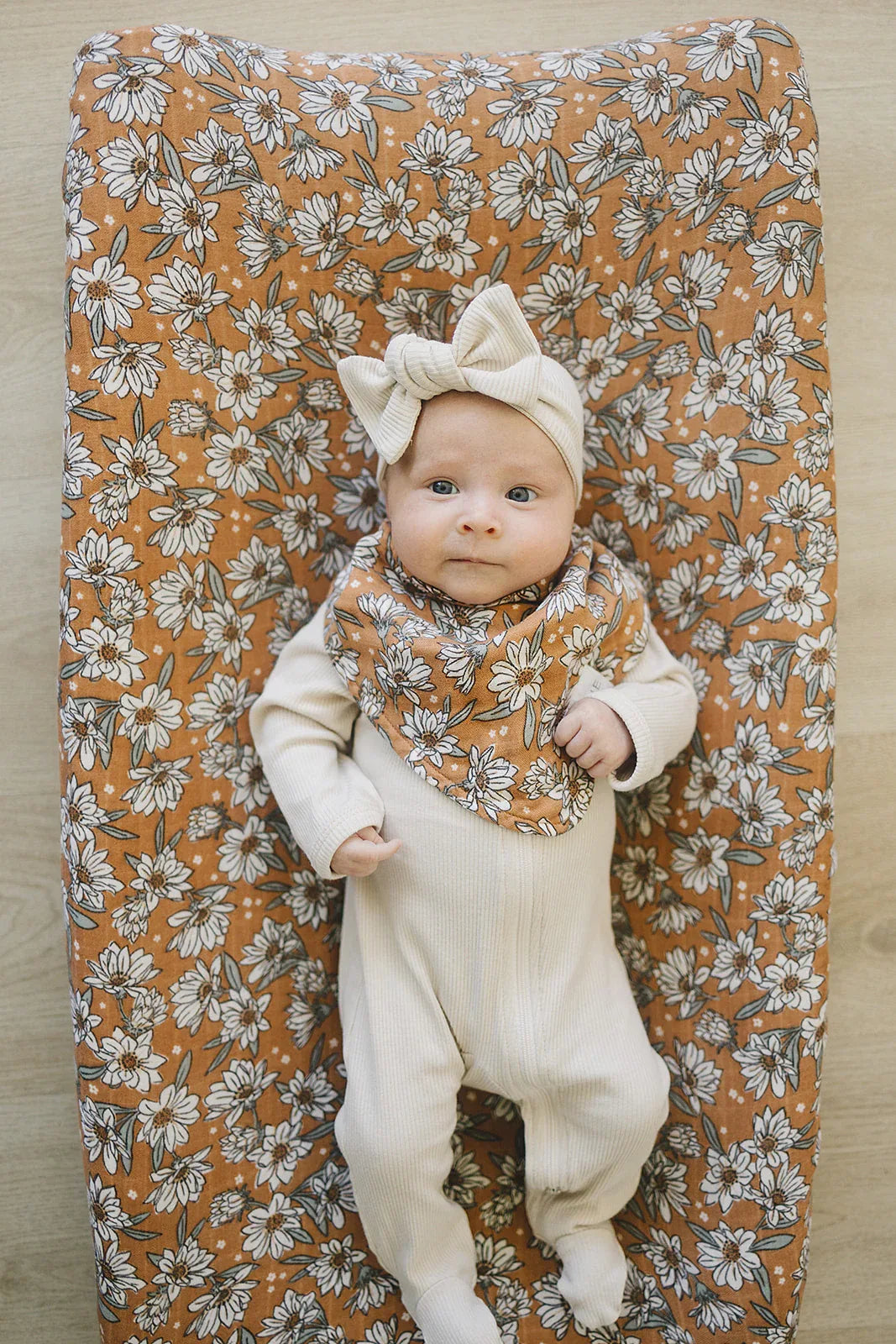 Magnolia Muslin Bib - BIG FRENCHIES