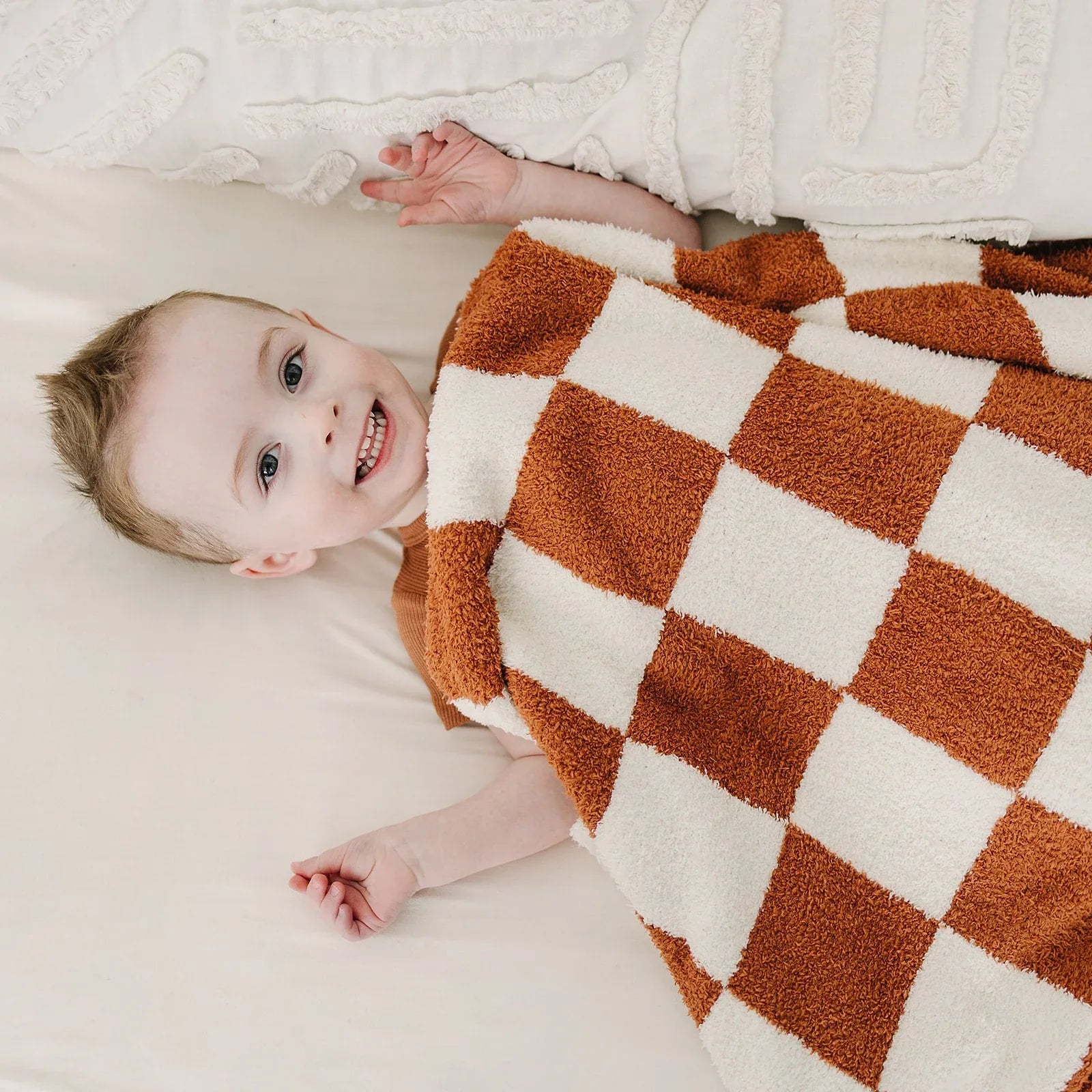 Rust Checkered Plush Blanket - BIG FRENCHIES