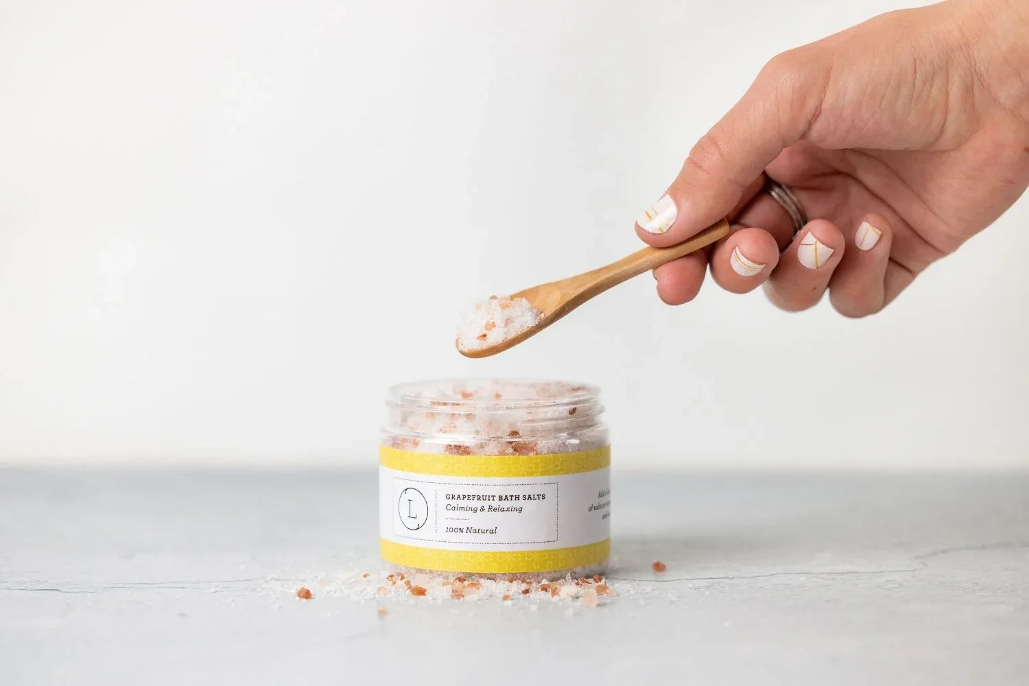 Grapefruit Natural Bath Salt Soak with Dead sea, Epsom and Himalayan salts - BIG FRENCHIES