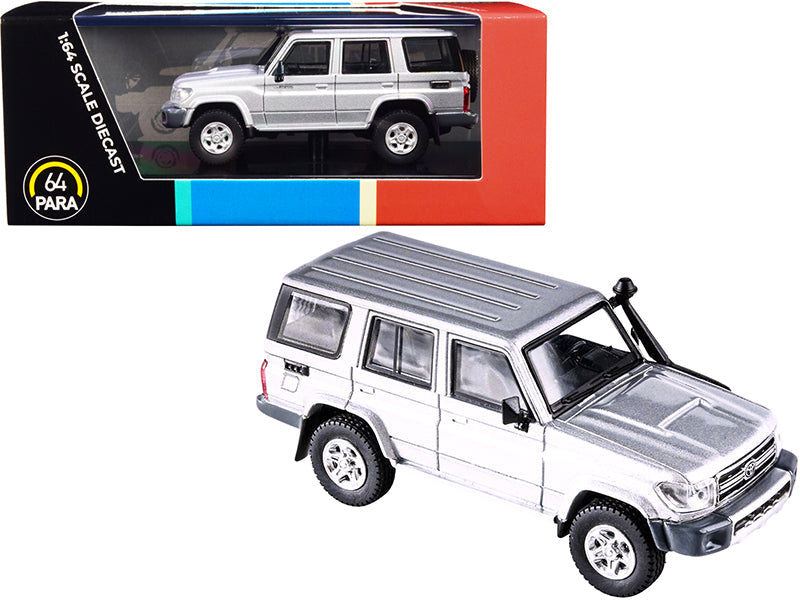 Toyota Land Cruiser 76 Silver Pearl 1/64 Diecast Model Car by Paragon - BIG FRENCHIES