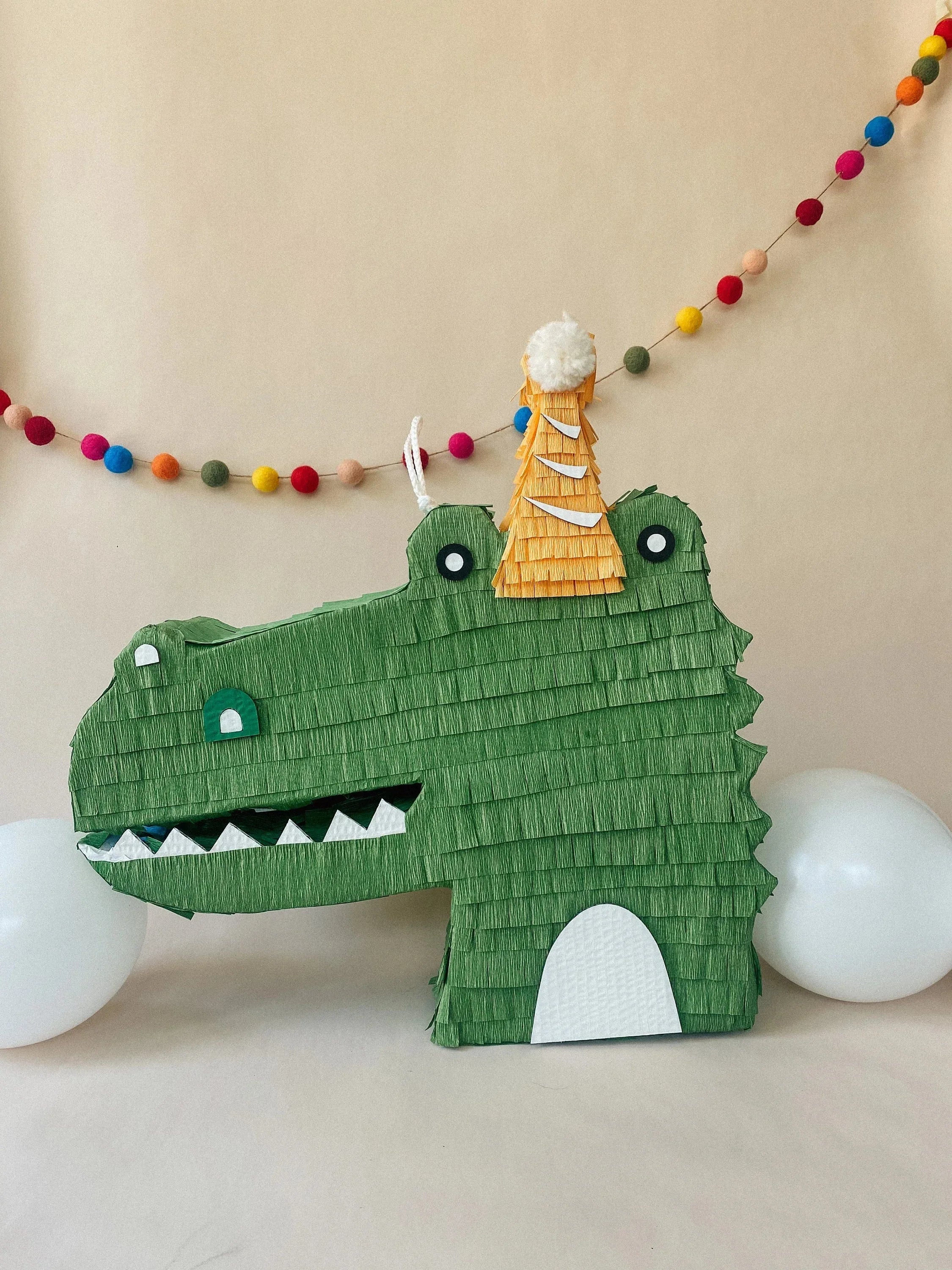 🐊 Party Alligator Piñata – Handmade Alligator Party Decoration, Candy Holder - BIG FRENCHIES