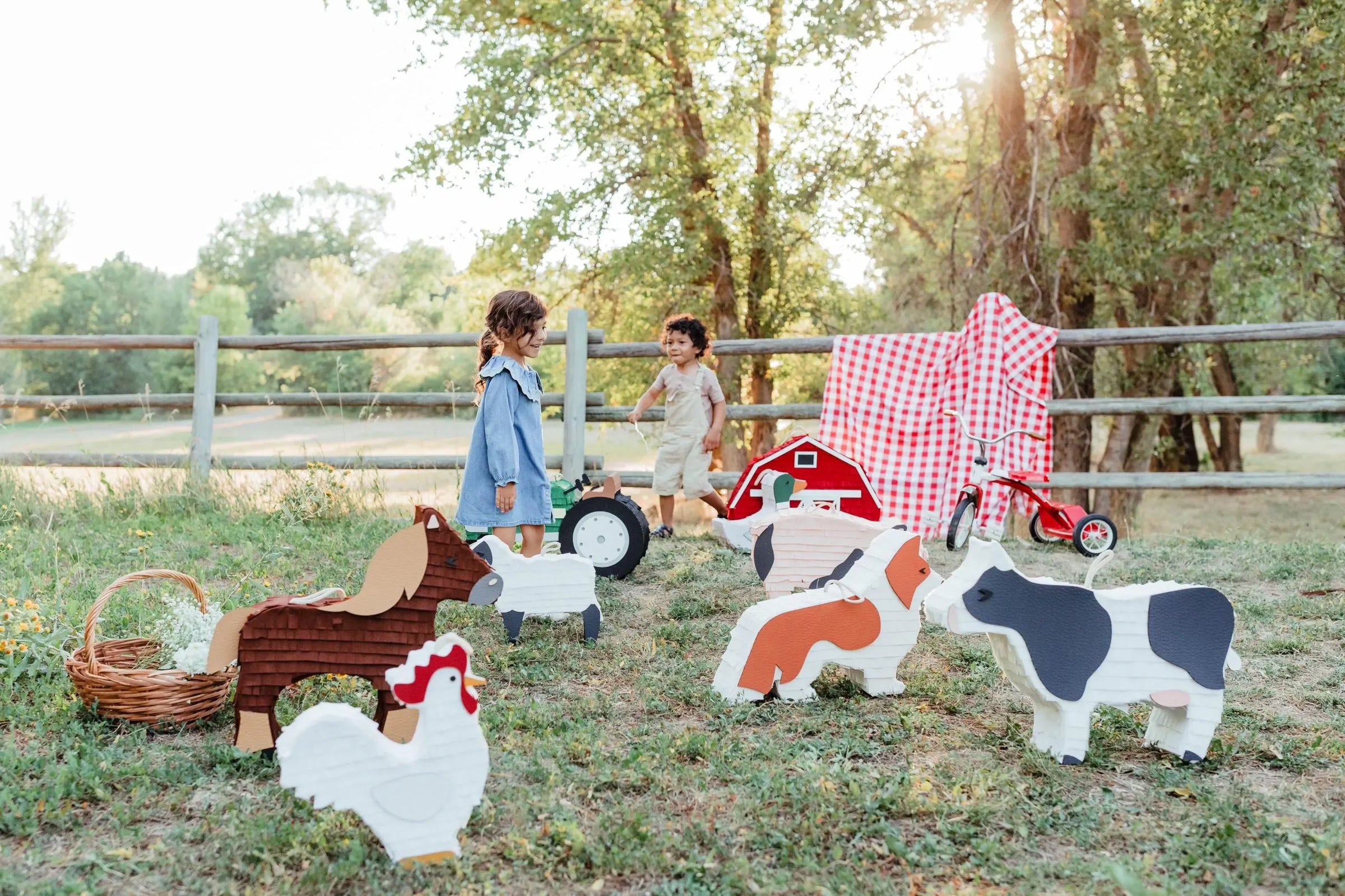 🐓 Farm Friends Rooster Piñata – Handcrafted Barnyard Party Decor for Birthdays, Baby Showers & Animal-Themed Celebrations - BIG FRENCHIES