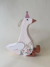 🦢 Sitting Party Goose Piñata – Handmade Animal Piñata for Kids’ Birthdays, Spring Celebrations & Farm-Themed Parties - BIG FRENCHIES