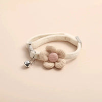Adjustable Flower Cat Collar with Bell – Cute Breakaway Pet Collar for Kittens & Small Dogs
