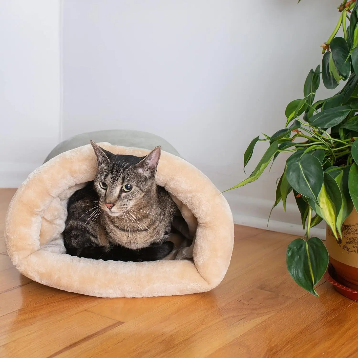Autumn & Winter Cat Sleeping Bag - Warm, Semi-Enclosed Nest - BIG FRENCHIES