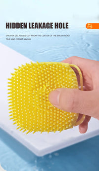 Pet Bathing Brush with Shampoo Dispenser - BIG FRENCHIES
