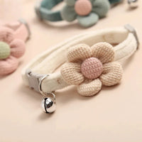 Adjustable Flower Cat Collar with Bell – Cute Breakaway Pet Collar for Kittens & Small Dogs
