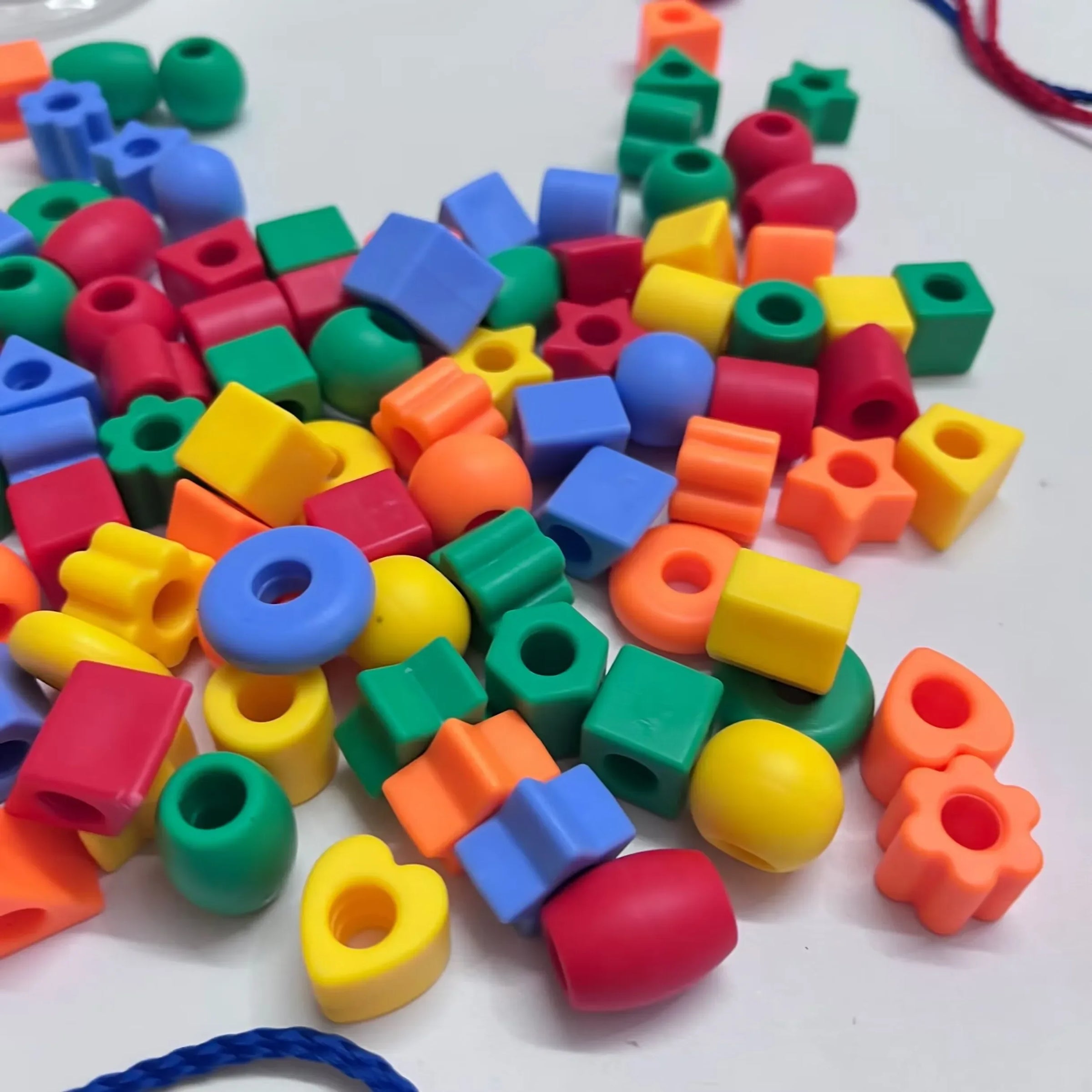 Beaded DIY Puzzle Bracelet – Educational Geometry Shape Toy for Kids - BIG FRENCHIES