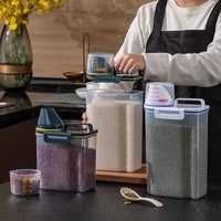 Dog & Cat Food Storage Container – 1.5kg/2kg with Measuring Cup - BIG FRENCHIES