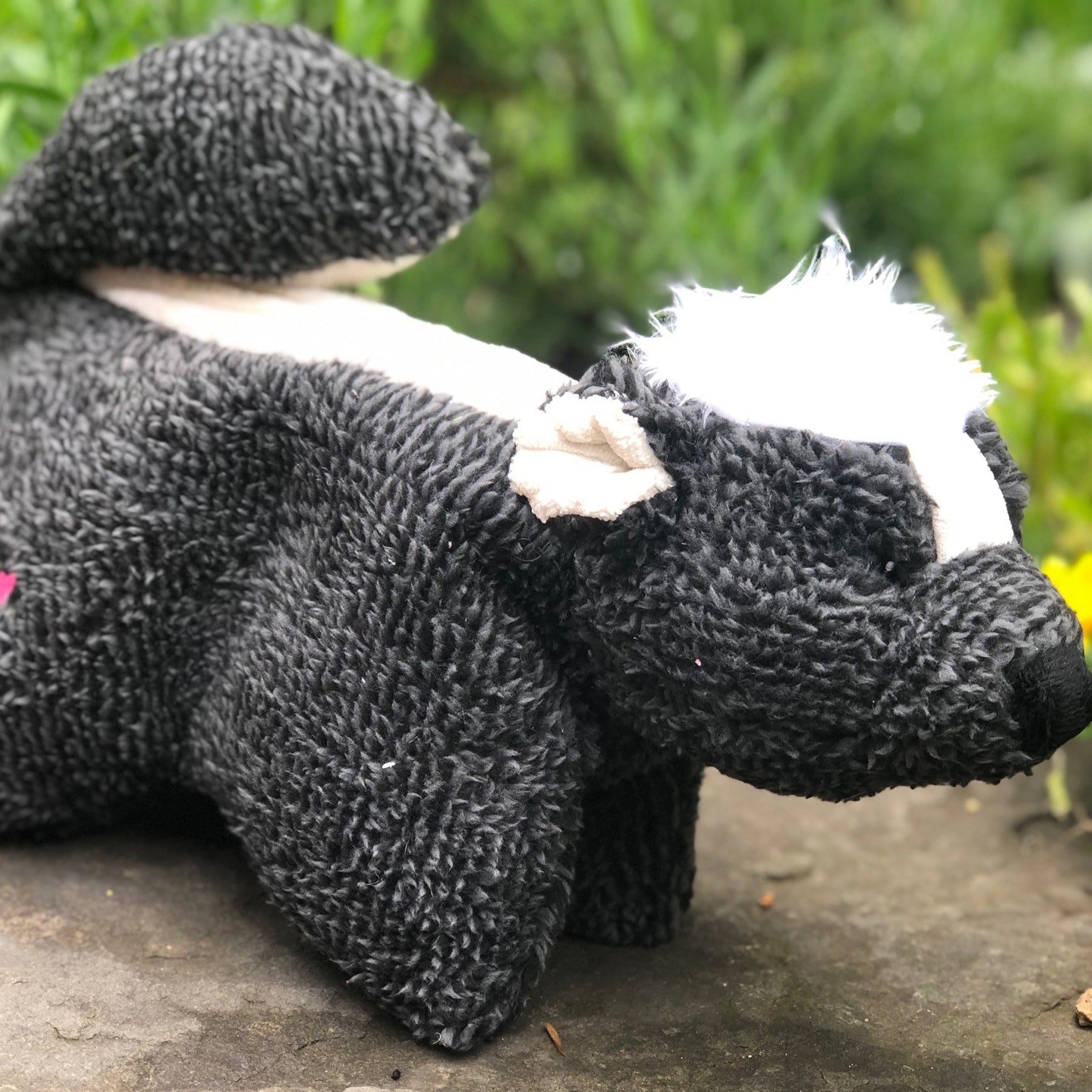 Squooshie™ Skunk Plush Dog Toy - BIG FRENCHIES