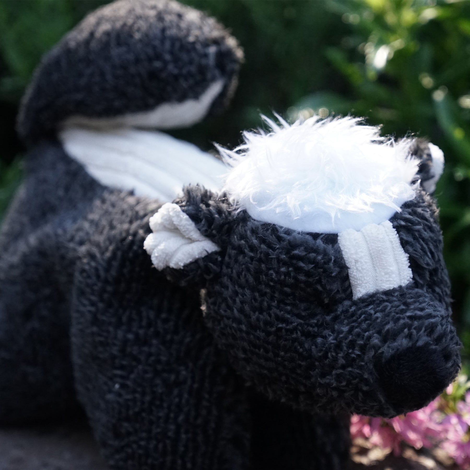 Squooshie™ Skunk Plush Dog Toy - BIG FRENCHIES