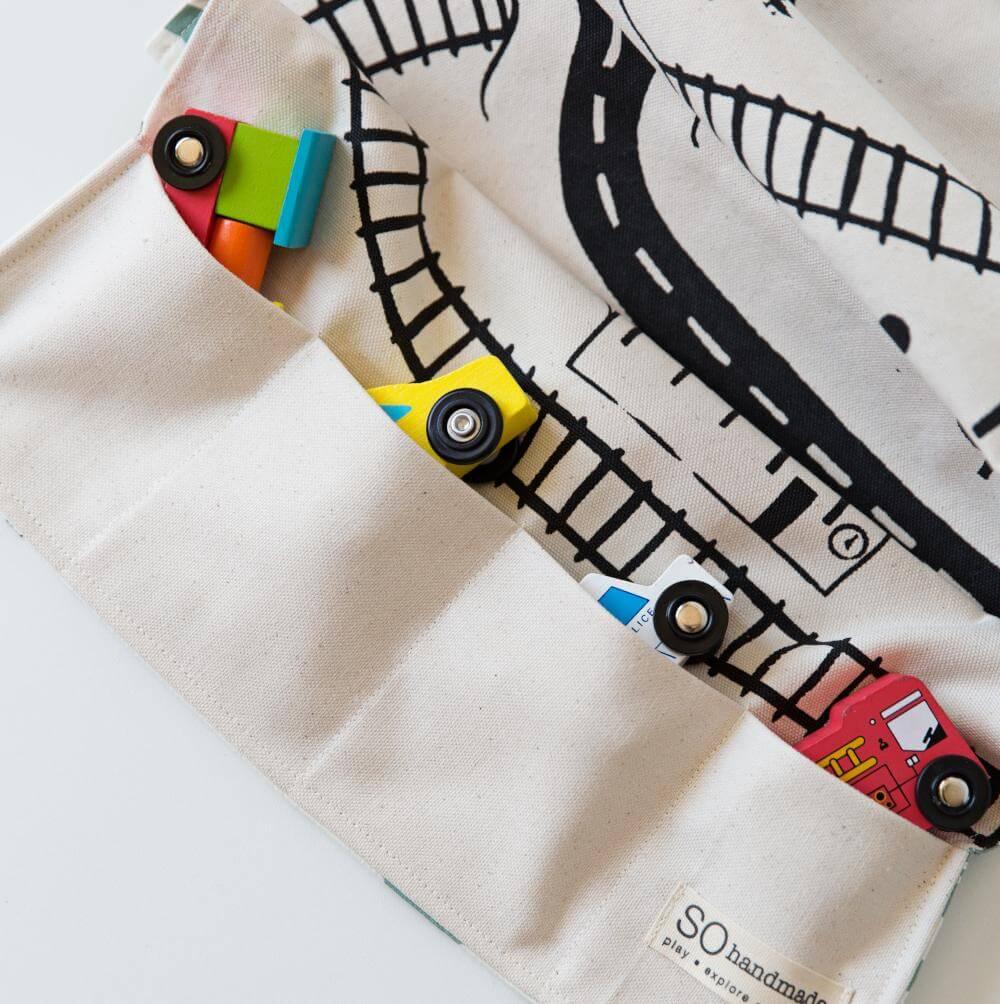 Play Mat Roads: "Great quality and it's the perfect gift!" - BIG FRENCHIES