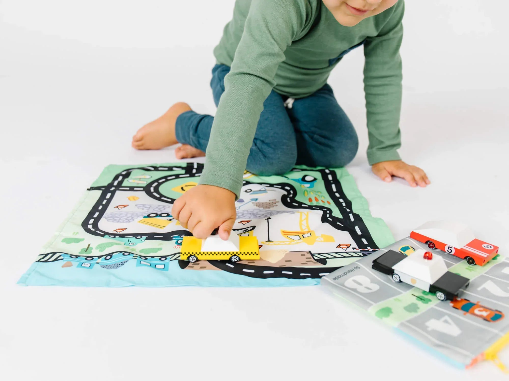 Toy Car Mat & Pouch: All-in-one Travel Entertainment! - BIG FRENCHIES