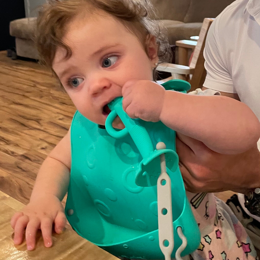 Travel Tether Bib