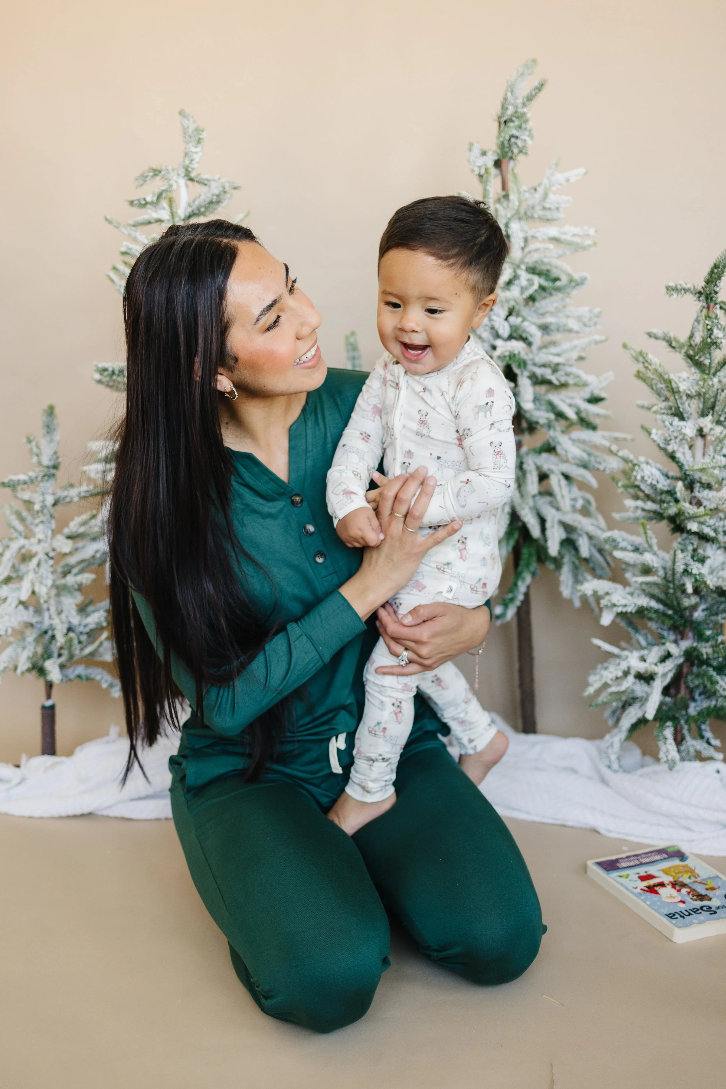 Women's Green Emerald Bamboo Christmas Pajamas - BIG FRENCHIES