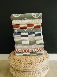 Peace Plush Blanket - BIG FRENCHIES
