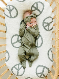 Peace Plush Blanket - BIG FRENCHIES