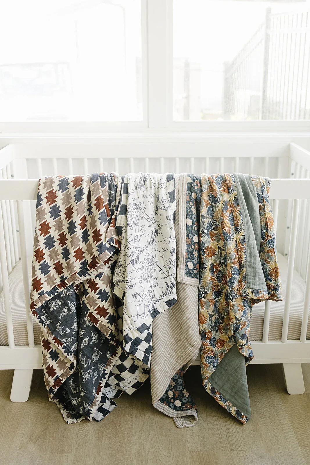 Charcoal Checkered + Summit Muslin Quilt - BIG FRENCHIES