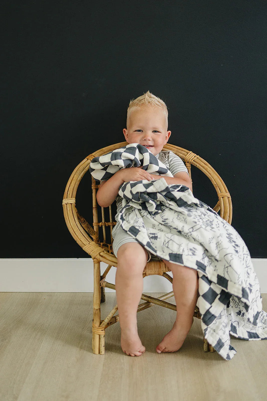 Charcoal Checkered + Summit Muslin Quilt - BIG FRENCHIES