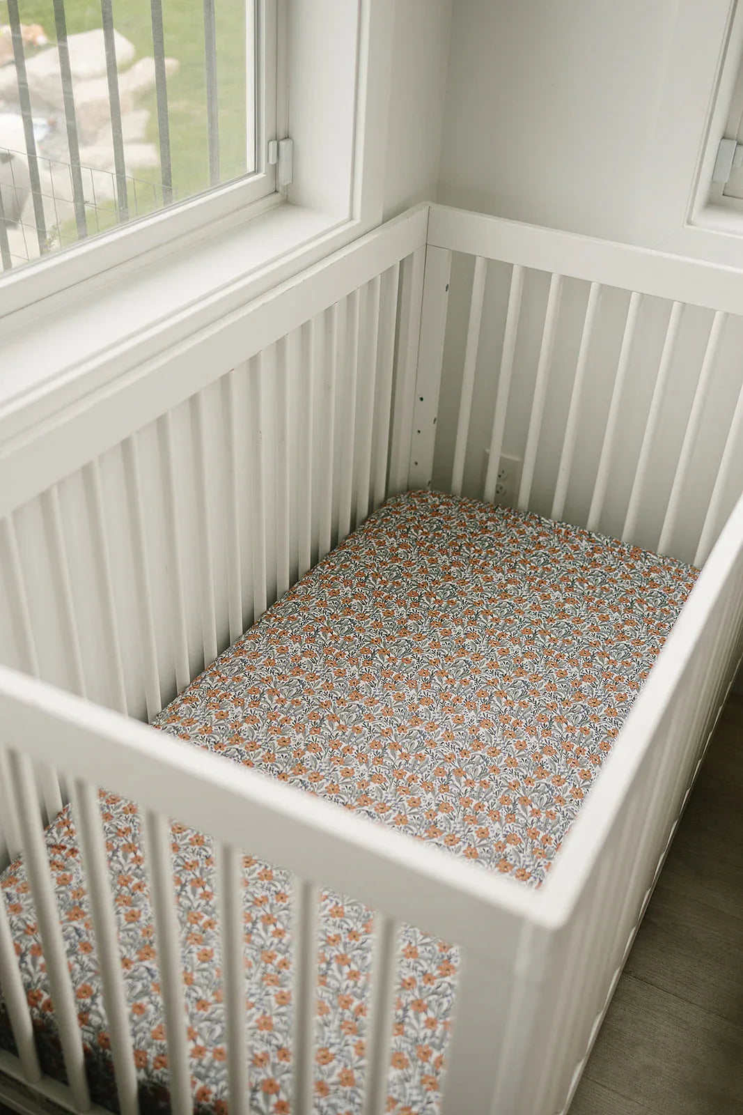 Dainty Meadow Bamboo Stretch Crib Sheet - BIG FRENCHIES