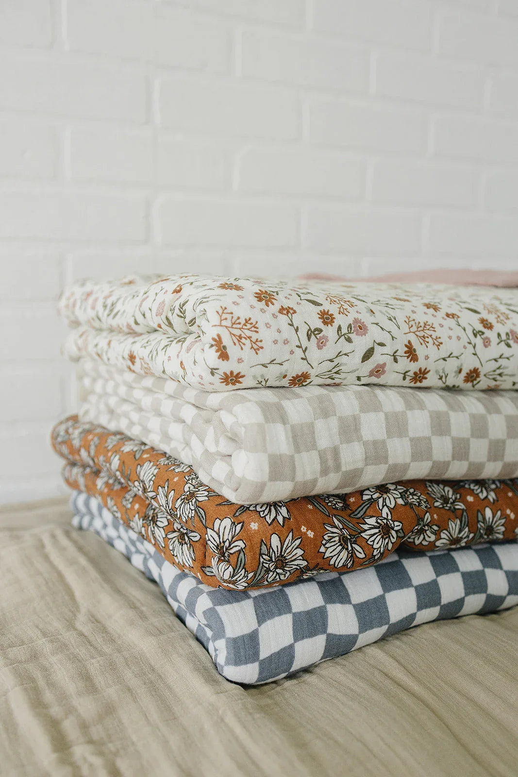 Taupe Checkered Twin Muslin Quilt - BIG FRENCHIES