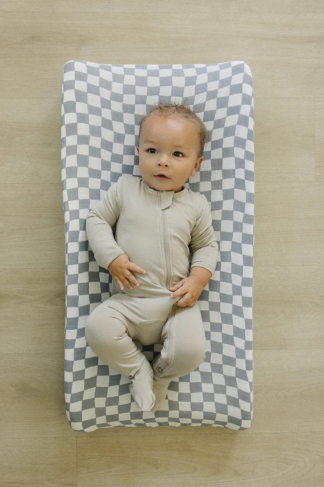 Dusty Blue Wavy Checkered Muslin Changing Pad Cover - BIG FRENCHIES