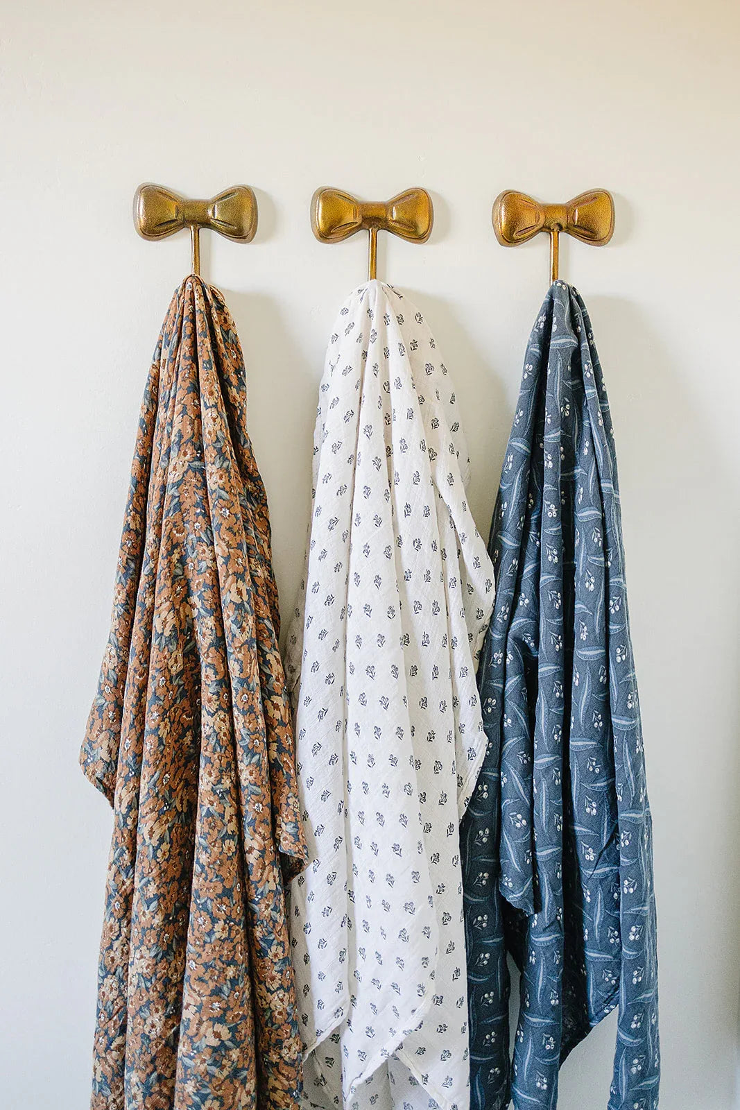 Cream Berry Muslin Swaddle Blanket - BIG FRENCHIES