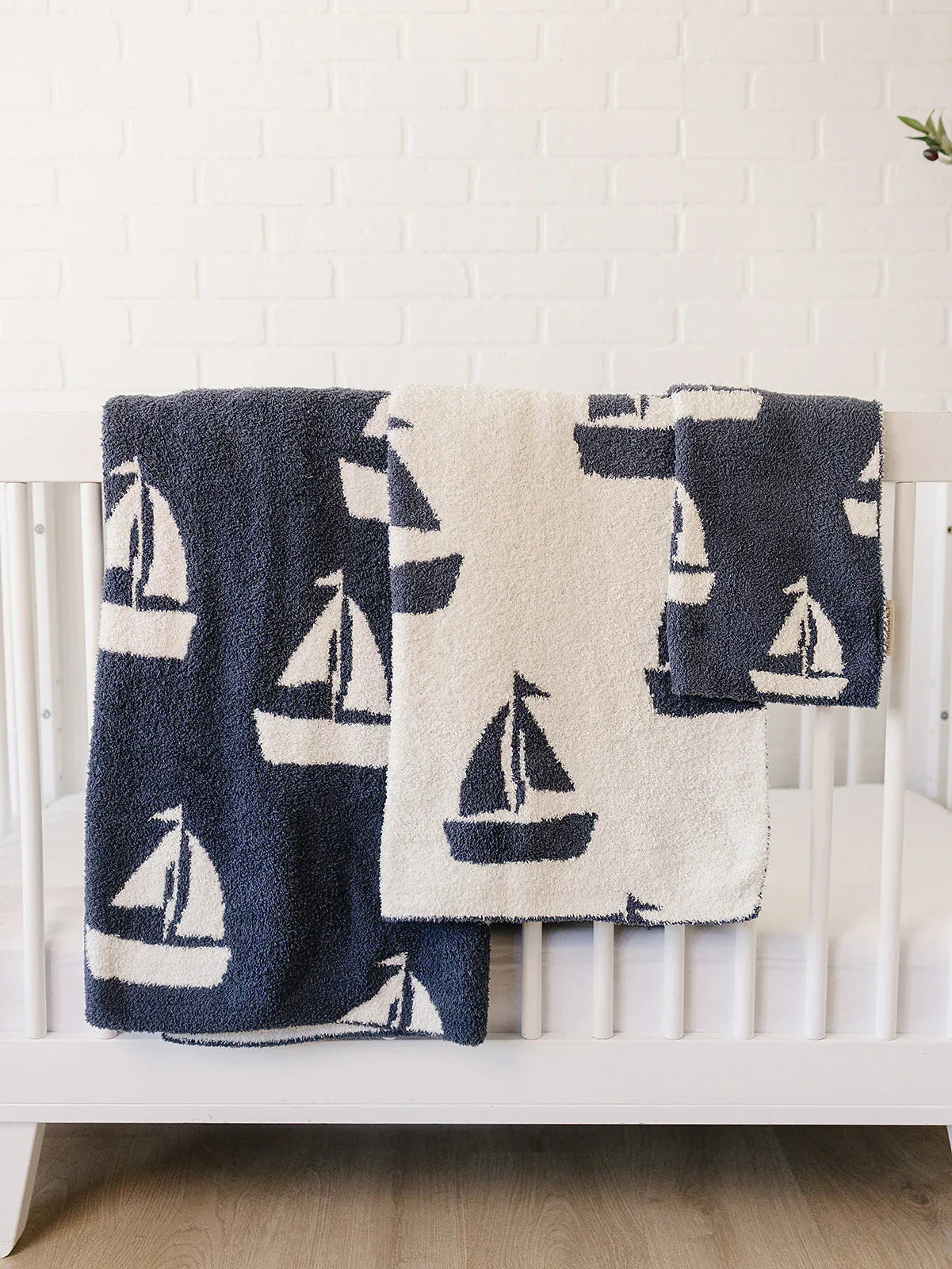 Sailboat Plush Blanket - BIG FRENCHIES