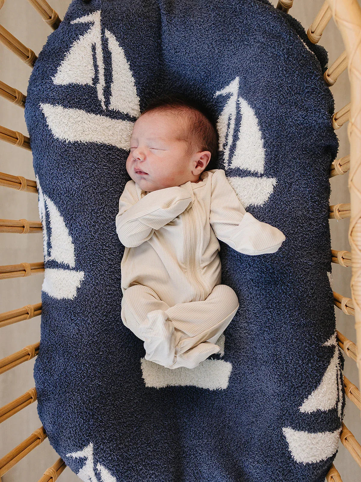 Sailboat Plush Blanket - BIG FRENCHIES