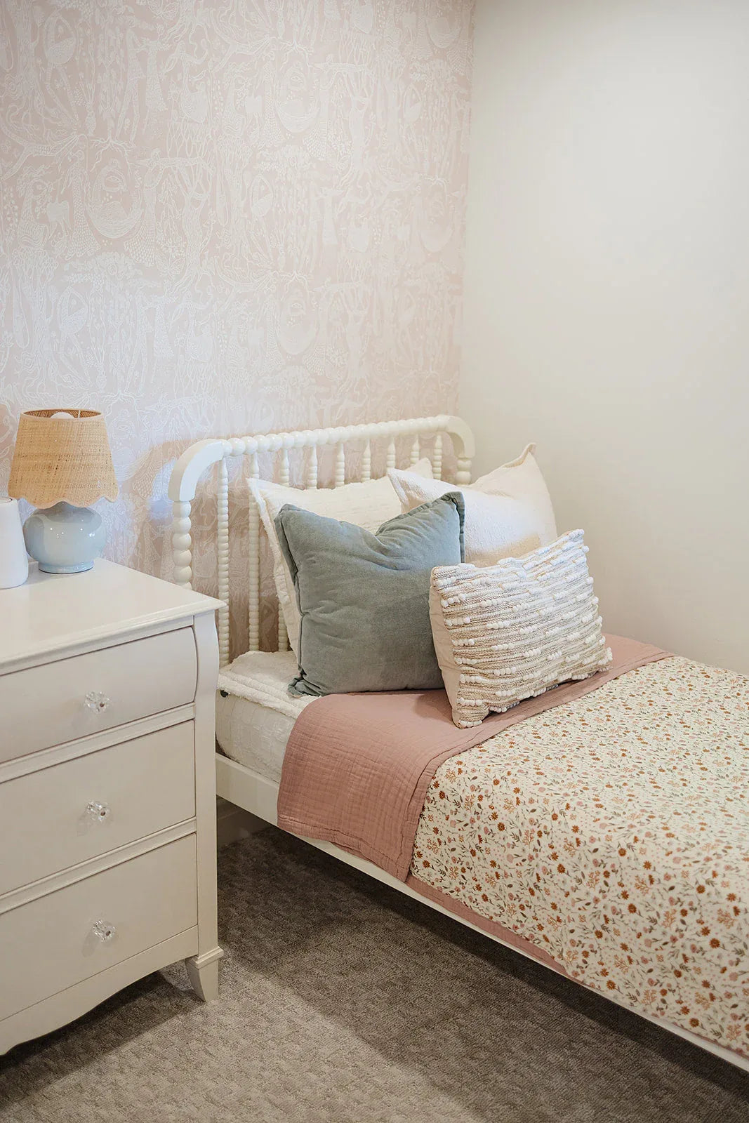 Meadow Floral + Dusty Rose Twin Muslin Quilt - BIG FRENCHIES