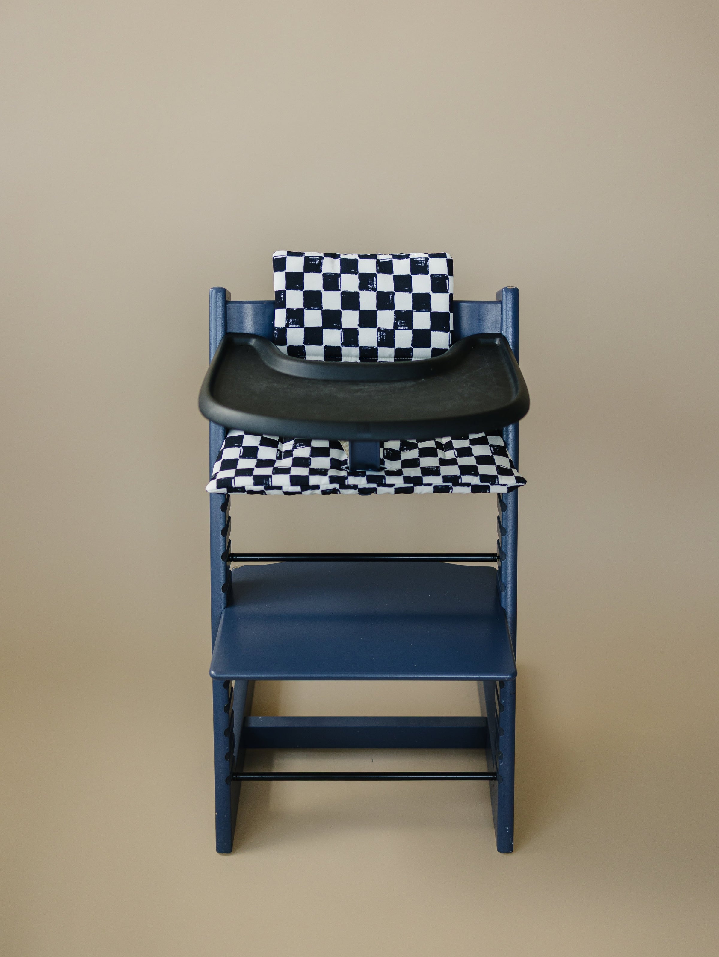 Black & White Checkered Cushion for the Stokke Tripp Trapp Highchair