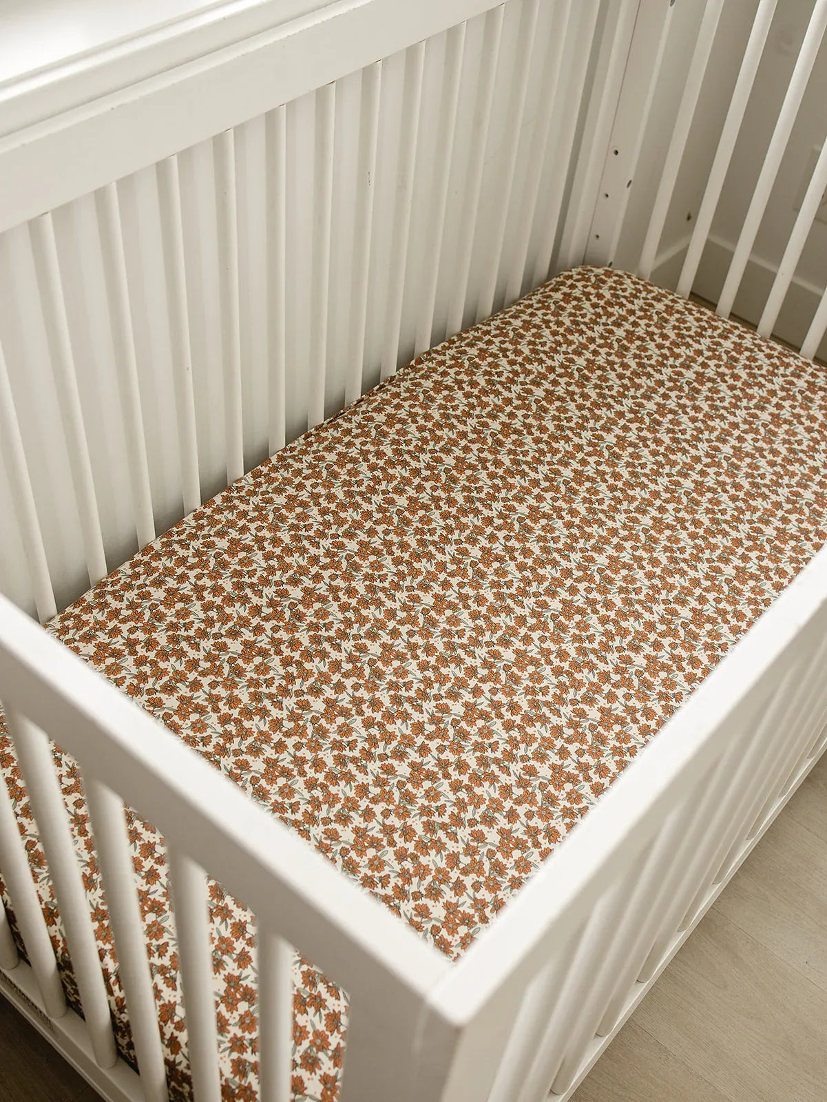 Cream Magnolia Bamboo Stretch Crib Sheet - BIG FRENCHIES
