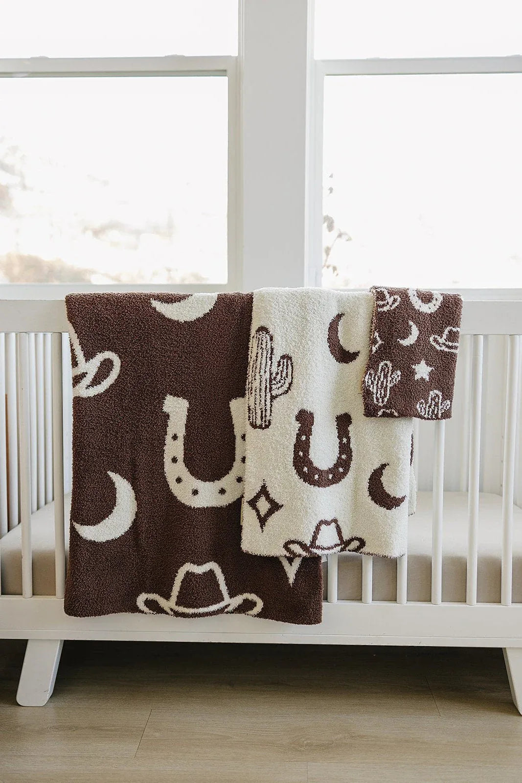 Western Plush Blanket - BIG FRENCHIES