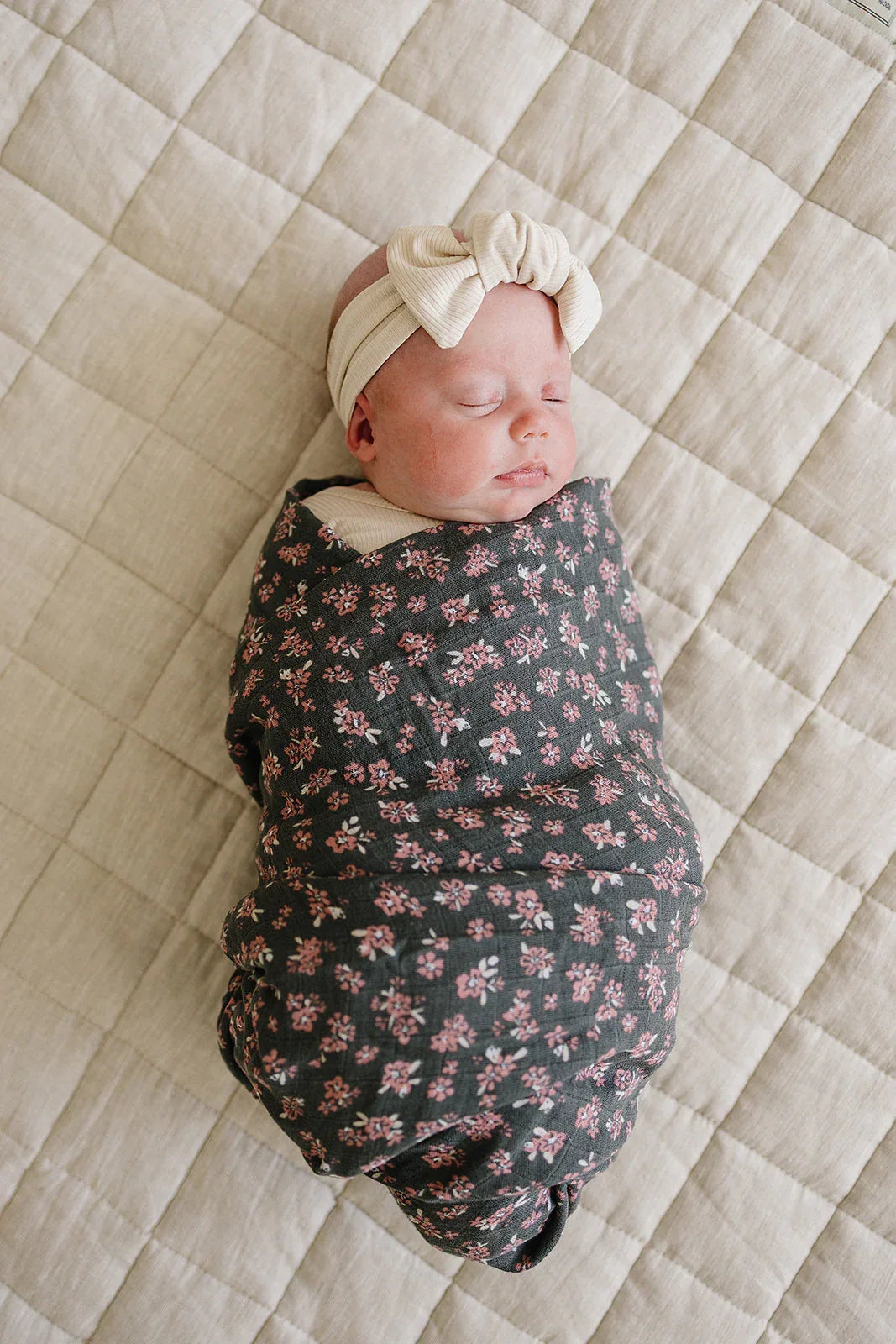 Olive Bloom Muslin Swaddle Blanket - BIG FRENCHIES