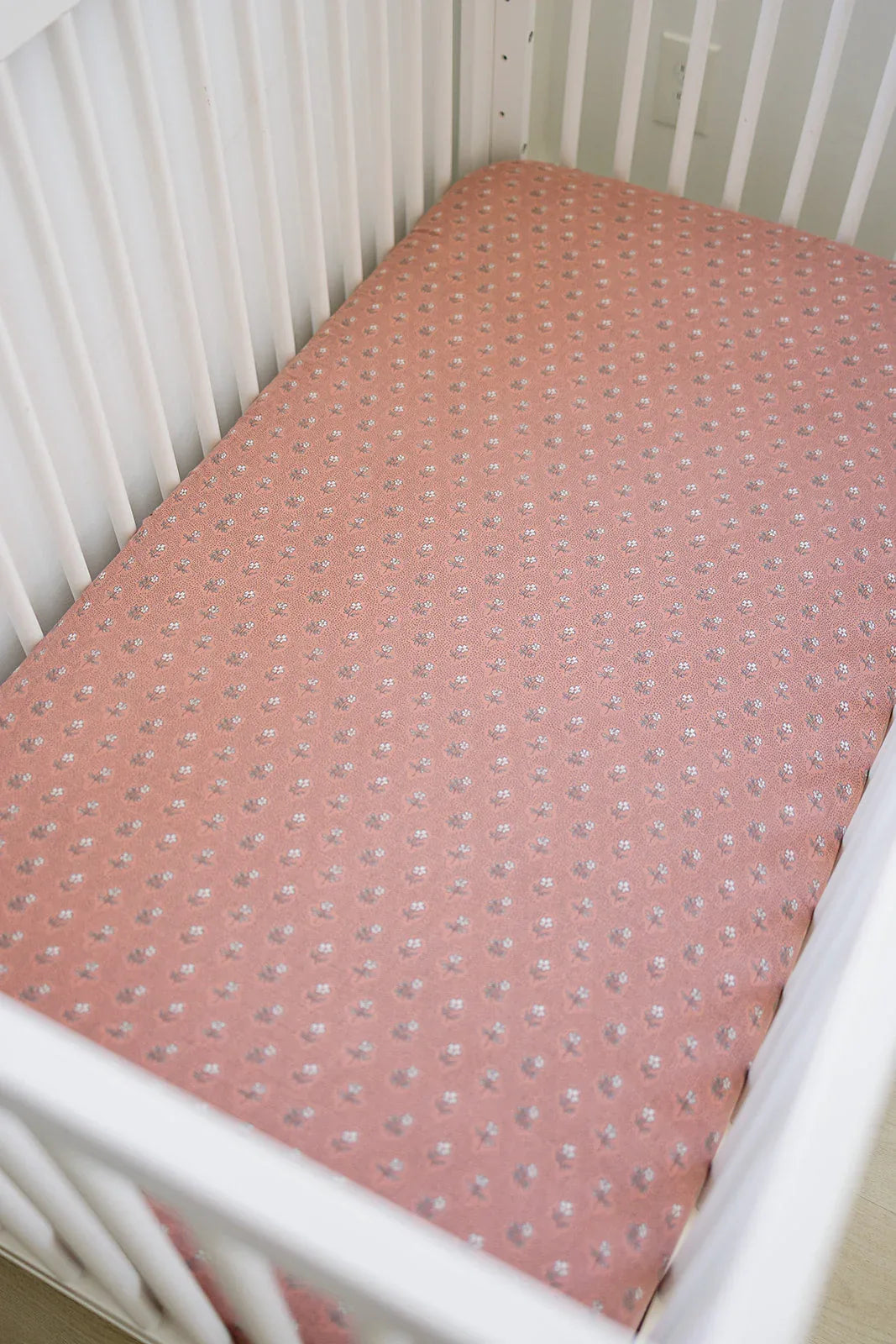 Vintage Pink Floral Muslin Crib Sheet - BIG FRENCHIES