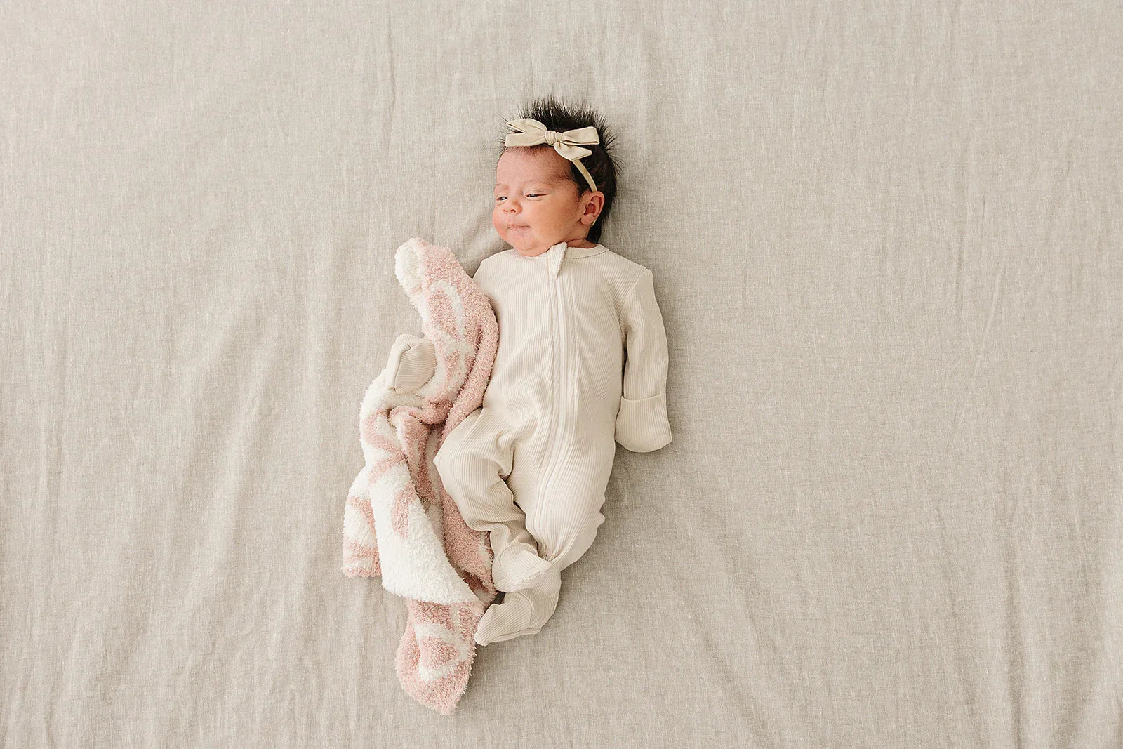 Pink Bow Plush Blanket - BIG FRENCHIES